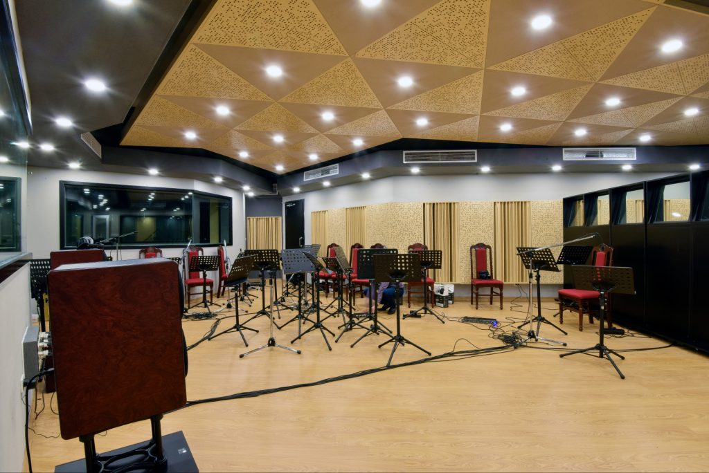 studio-Nha-hat-quan-doi